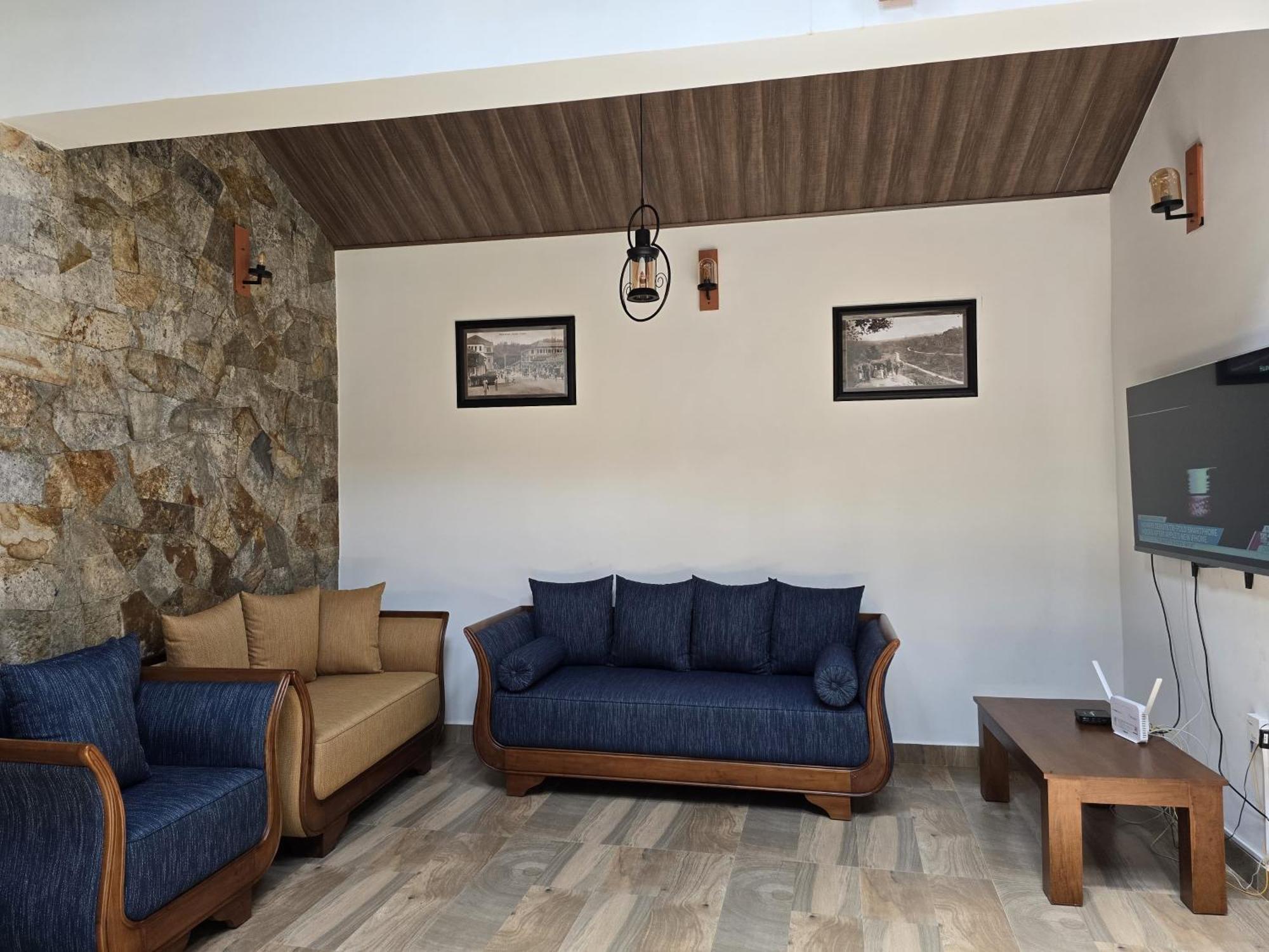 Villa D55 แคนดี้ ภายนอก รูปภาพ