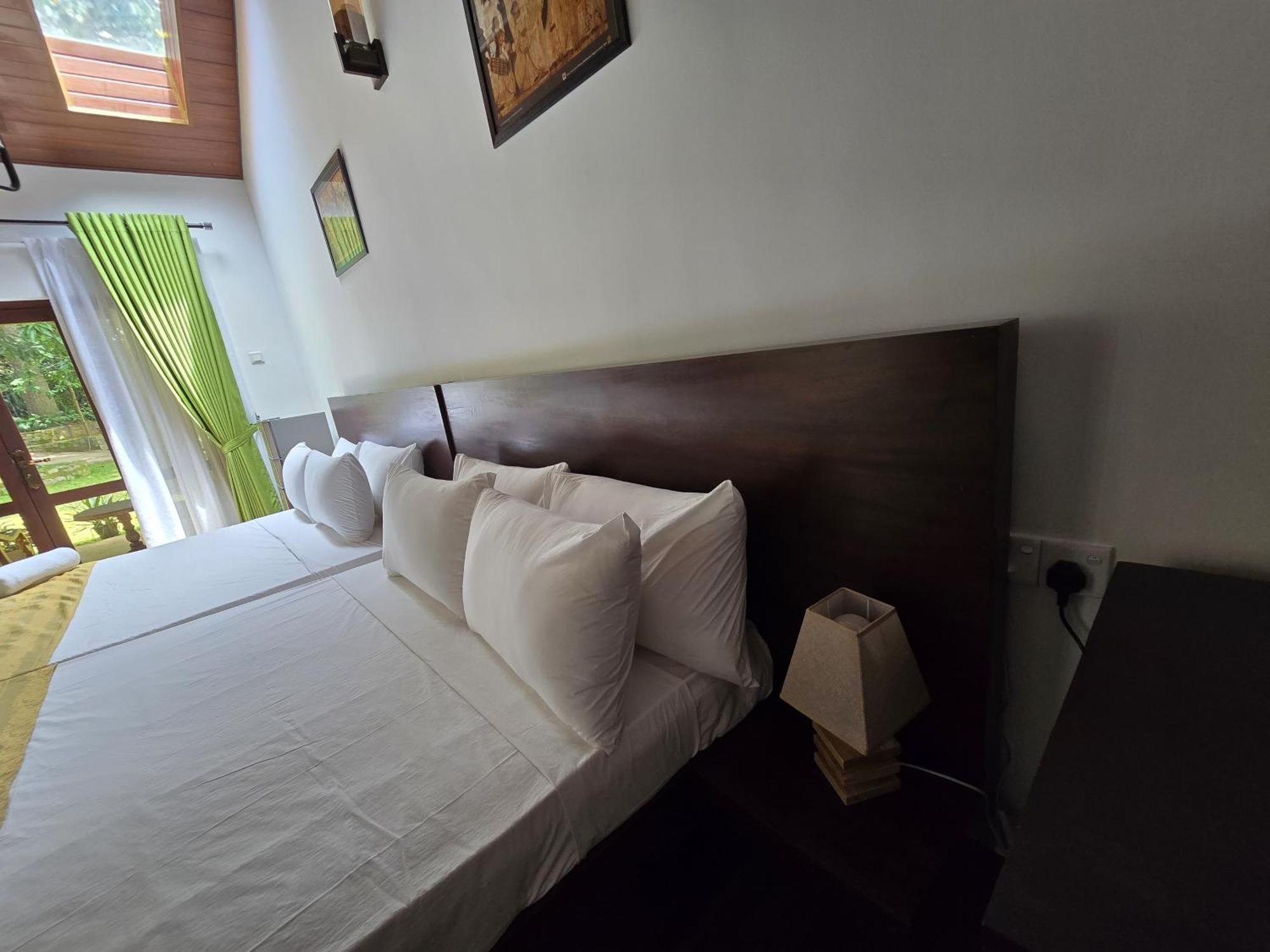 Villa D55 แคนดี้ ภายนอก รูปภาพ