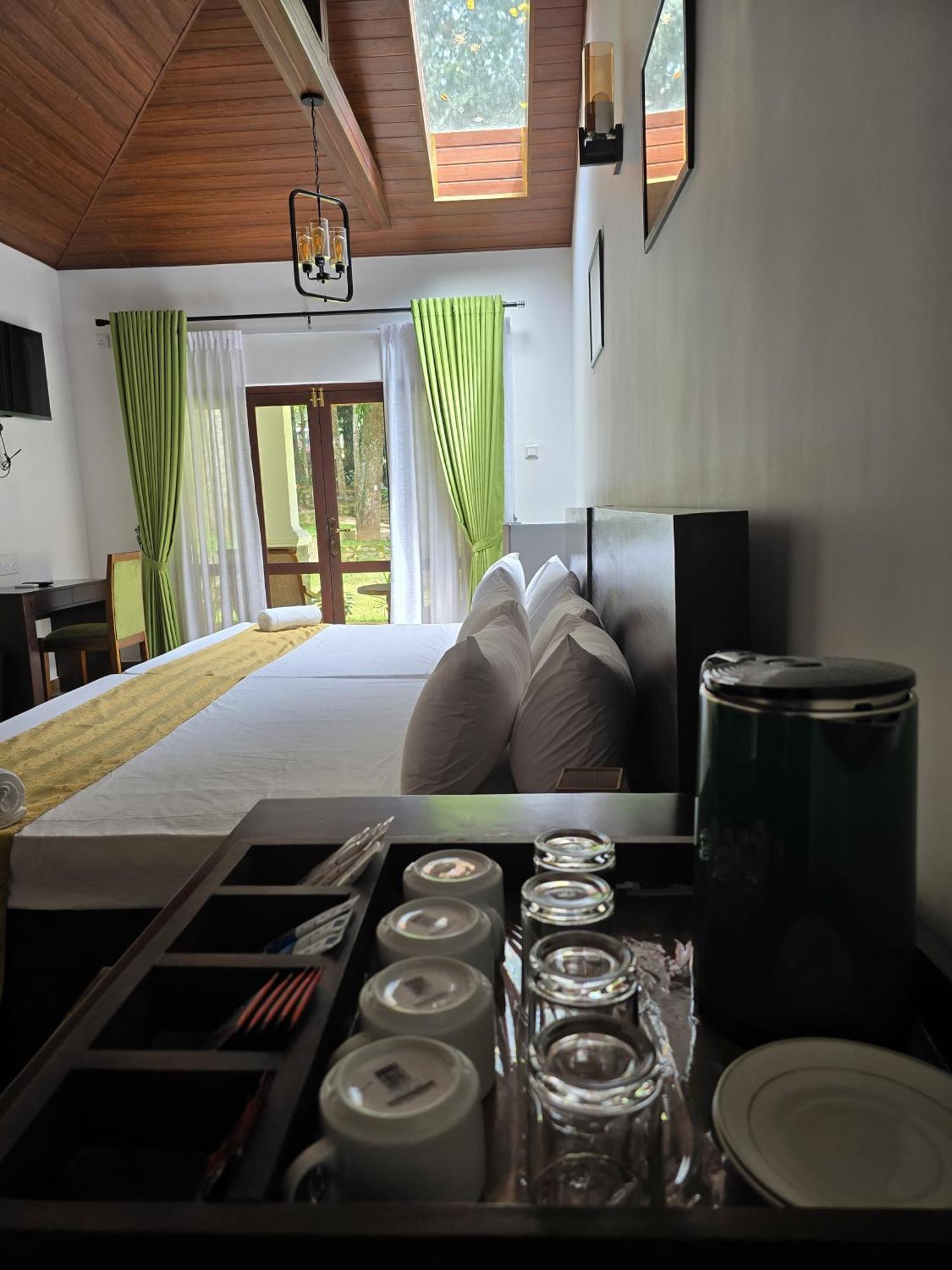 Villa D55 แคนดี้ ภายนอก รูปภาพ